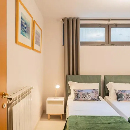 Villa Castello With Jacuzzi & Priceless View By Rent *