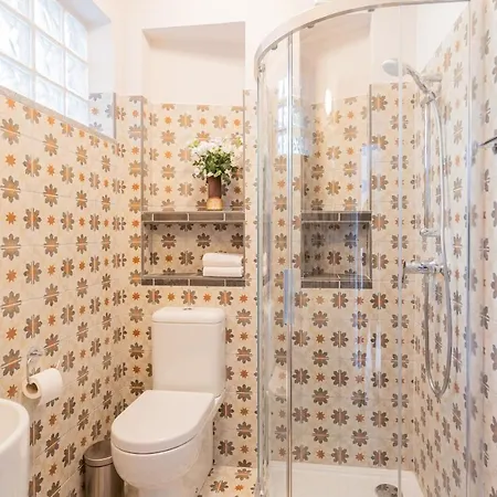 Castello With Jacuzzi & Priceless View By Rent Argegno