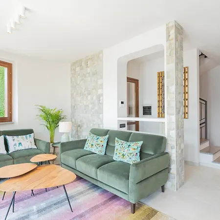 Villa Castello With Jacuzzi & Priceless View By Rent *