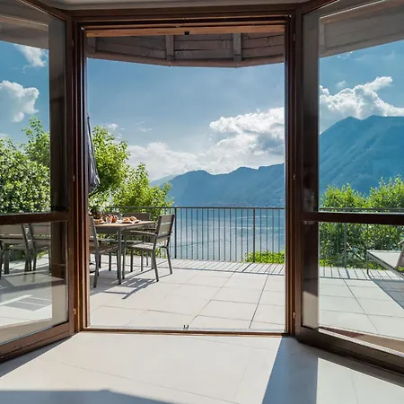 Castello With Jacuzzi & Priceless View By Rent Argegno