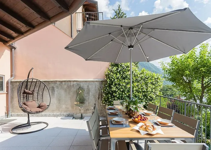 Castello With Jacuzzi & Priceless View By Rent Villa Argegno