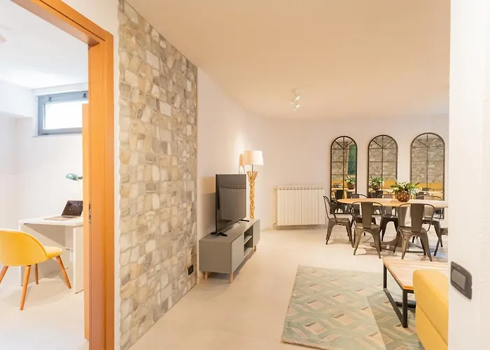 Castello With Jacuzzi & Priceless View By Rent