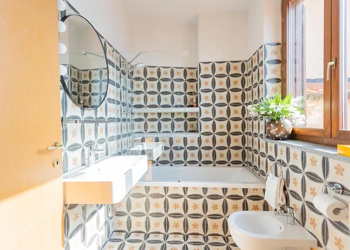 Castello With Jacuzzi & Priceless View By Rent *