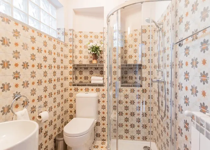 Castello With Jacuzzi & Priceless View By Rent Argegno