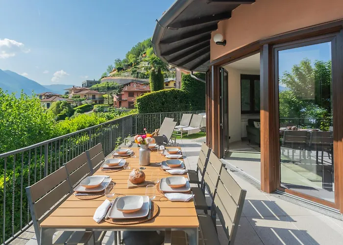 Castello With Jacuzzi & Priceless View By Rent Villa