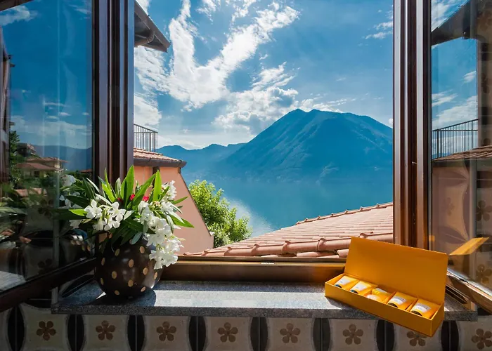 Castello With Jacuzzi & Priceless View By Rent Villa Argegno