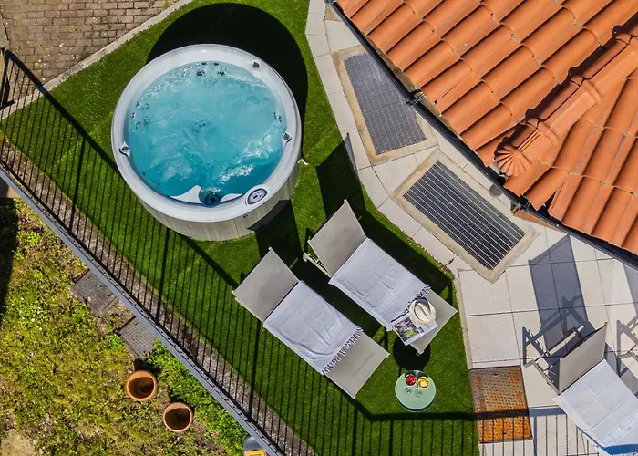 Villa Castello With Jacuzzi & Priceless View By Rent