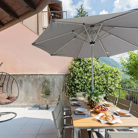 Castello With Jacuzzi & Priceless View By Rent Villa Argegno